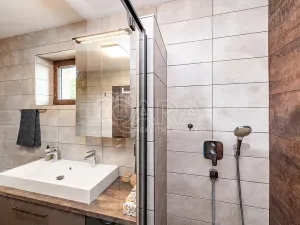 Prodej rodinného domu, Bukvice, 158 m2