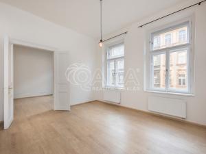 Pronájem bytu 3+kk, Praha, Lidická, 75 m2