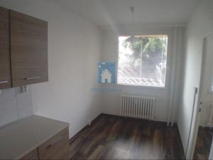 Pronájem bytu 3+1, Praha, Ke kurtům, 84 m2