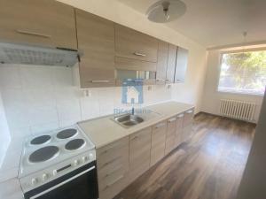 Pronájem bytu 3+1, Praha, Ke kurtům, 84 m2