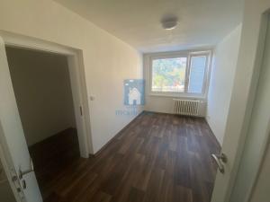 Pronájem bytu 3+1, Praha, Ke kurtům, 84 m2