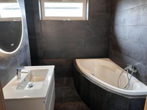 Prodej rodinného domu, Sopřeč, 145 m2