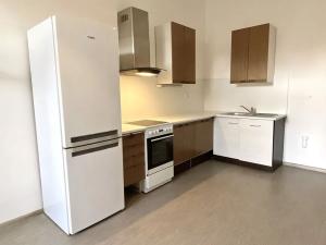 Pronájem bytu 2+1, Praha - Karlín, Urxova, 71 m2