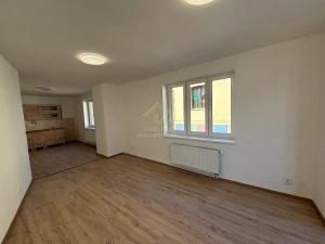 Pronájem bytu 2+1, Kralovice, Markova tř., 71 m2