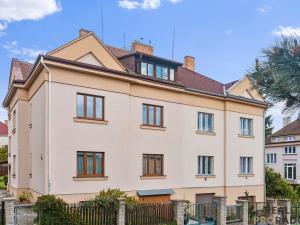 Prodej rodinného domu, Praha, V domově, 390 m2