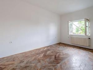 Prodej rodinného domu, Praha - Dolní Chabry, Obslužná, 100 m2