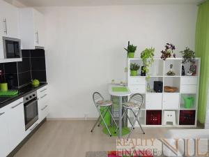 Pronájem bytu 1+kk, Plzeň, Sokolovská, 33 m2