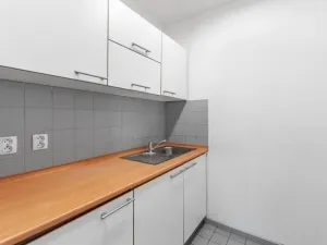 Pronájem kanceláře, Praha - Nusle, Na strži, 266 m2