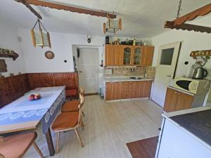 Prodej rodinného domu, Dívčí Hrad, 140 m2
