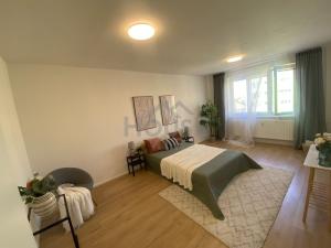Prodej bytu 3+kk, Praha - Kamýk, Olbramovická, 68 m2