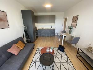 Prodej bytu 3+kk, Praha - Kamýk, Olbramovická, 68 m2