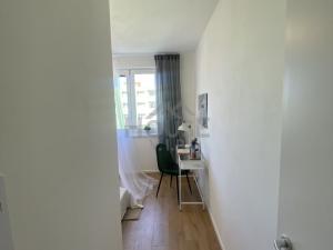 Prodej bytu 3+kk, Praha - Kamýk, Olbramovická, 68 m2