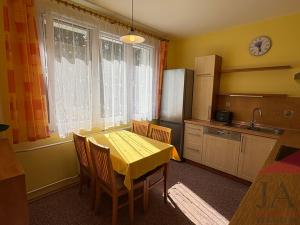 Prodej bytu 4+1, Sušice - Sušice III, Pod Nebozízkem, 84 m2