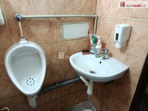 Pronájem obchodního prostoru, Praha - Košíře, Plzeňská, 73 m2