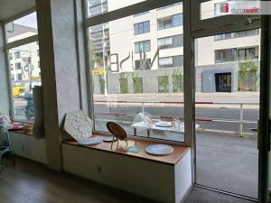Pronájem obchodního prostoru, Praha - Košíře, Plzeňská, 73 m2
