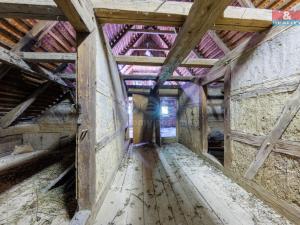 Prodej rodinného domu, Okrouhlá, 174 m2