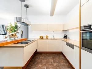 Pronájem bytu 3+kk, Praha - Karlín, Rohanské nábřeží, 127 m2