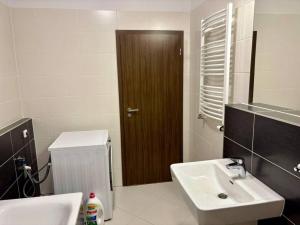 Pronájem bytu 2+kk, Praha - Stodůlky, Svitákova, 67 m2
