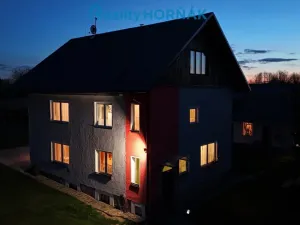 Prodej rodinného domu, Stádlec, 360 m2