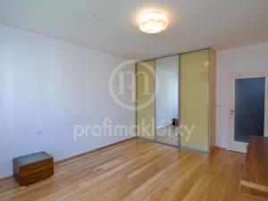 Pronájem bytu 2+kk, Brno, Trýbova, 72 m2