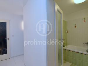 Pronájem bytu 2+kk, Brno, Trýbova, 72 m2