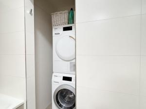 Prodej bytu 3+kk, Praha - Hlubočepy, Ondrákové, 81 m2