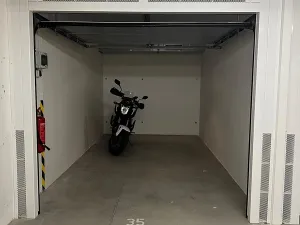Pronájem garáže, Brno, Chvalovka, 13 m2