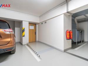 Prodej garážového stání, Praha - Michle, V dolině, 12 m2