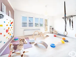 Prodej rodinného domu, Golčův Jeníkov, V Zahradách, 156 m2