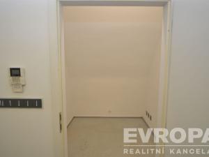 Pronájem obchodního prostoru, Praha - Holešovice, Na Maninách, 250 m2