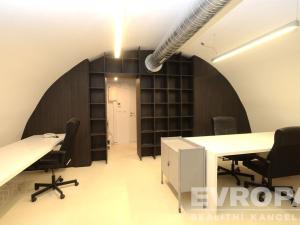 Pronájem obchodního prostoru, Praha - Holešovice, Na Maninách, 250 m2