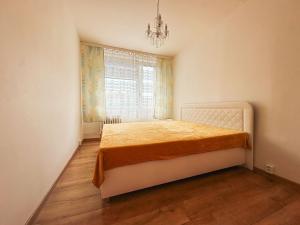 Pronájem bytu 2+kk, Praha - Stodůlky, Bronzová, 45 m2