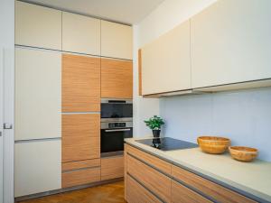 Pronájem bytu 2+kk, Praha - Nusle, Bartoškova, 50 m2