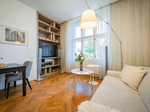 Pronájem bytu 2+kk, Praha - Nusle, Bartoškova, 50 m2
