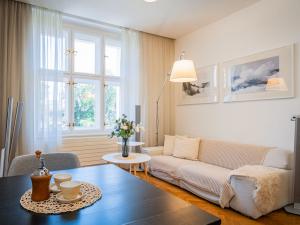 Pronájem bytu 2+kk, Praha - Nusle, Bartoškova, 50 m2