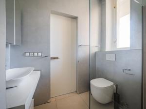 Pronájem bytu 2+kk, Praha - Nusle, Bartoškova, 50 m2