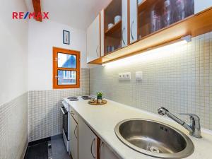Prodej chaty, Roztoky, 37 m2