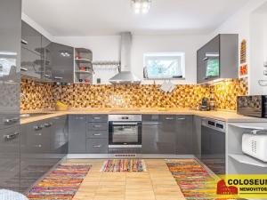 Prodej bytu 3+kk, Moravany, 115 m2