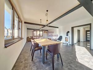 Prodej rodinného domu, Jindřichův Hradec, Spojovací, 297 m2