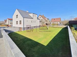 Prodej rodinného domu, Jindřichův Hradec, Spojovací, 297 m2