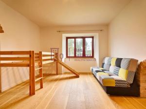 Prodej rodinného domu, Kunžak, 380 m2