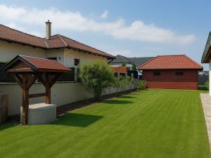 Prodej domu, Kaplice, Polní, 240 m2