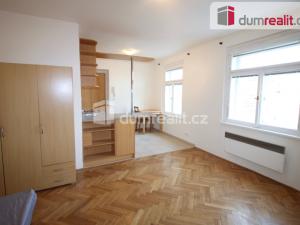Pronájem bytu 1+kk, Praha - Smíchov, Ke Koulce, 30 m2