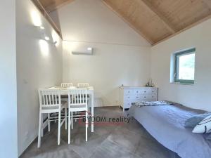 Prodej chalupy, Hradec, 37 m2