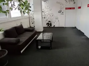 Pronájem kanceláře, Olomouc, Šlechtitelů, 185 m2