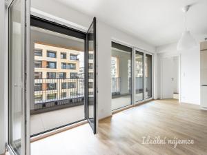 Pronájem bytu 3+kk, Praha - Hloubětín, Domalípova, 89 m2