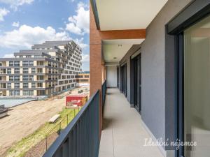 Pronájem bytu 3+kk, Praha - Hloubětín, Domalípova, 89 m2
