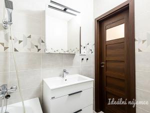 Pronájem bytu 3+kk, Praha - Letňany, Malkovského, 72 m2