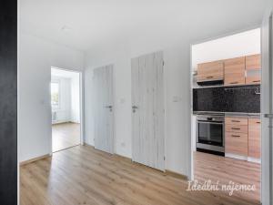 Pronájem bytu 3+1, Praha - Hlubočepy, Peškova, 76 m2
