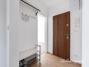 Pronájem bytu 3+1, Praha - Hlubočepy, Peškova, 76 m2